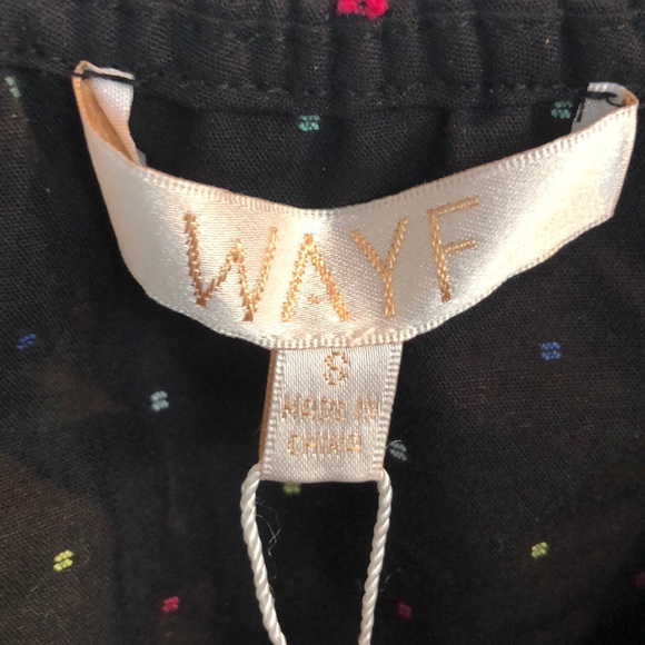 NWT WAYF CHELSEA TIERED RUFFLED NECK TOP - Picture 3 of 6